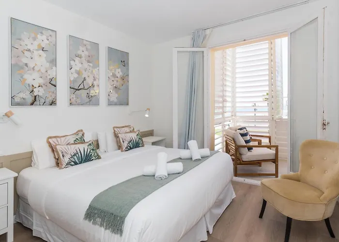 Spaces Seaside Paradise *