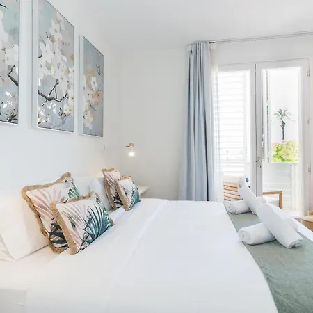 Spaces Seaside Paradise, Beachfront * Sitges