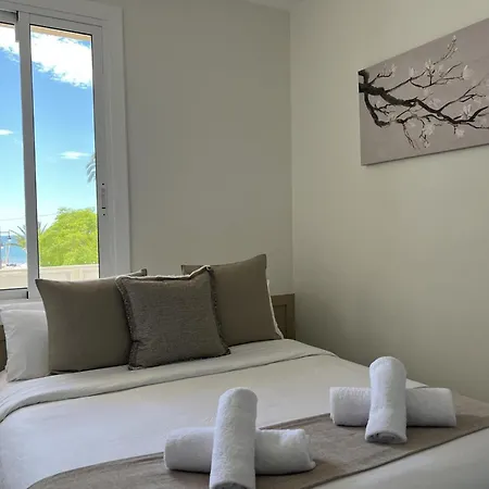 Spaces Seaside Paradise, Beachfront Apartment Sitges